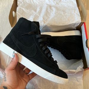 NIKE BLAZER MID BLACK/BLACK/WHITE